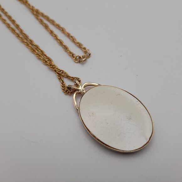 Victorian Cameo Style Necklace Rose Print Pendant Gold Tone - Picture 7 of 9